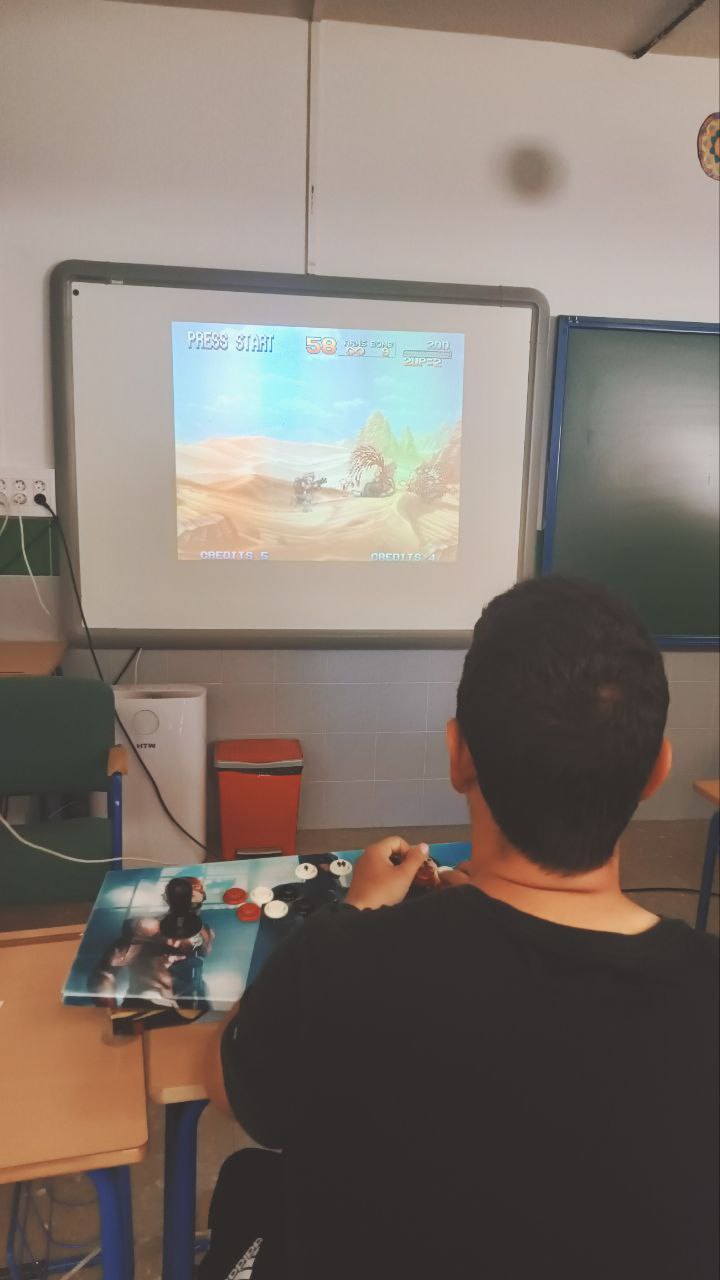 ESTE VIERNES 10 DE MAYO. Hemos estado con los alumnos del Colegio Tierno Galván.